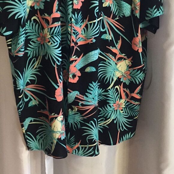MOLOKAI SURF CO. Tropical shirt in size XL - Picture 4 of 14